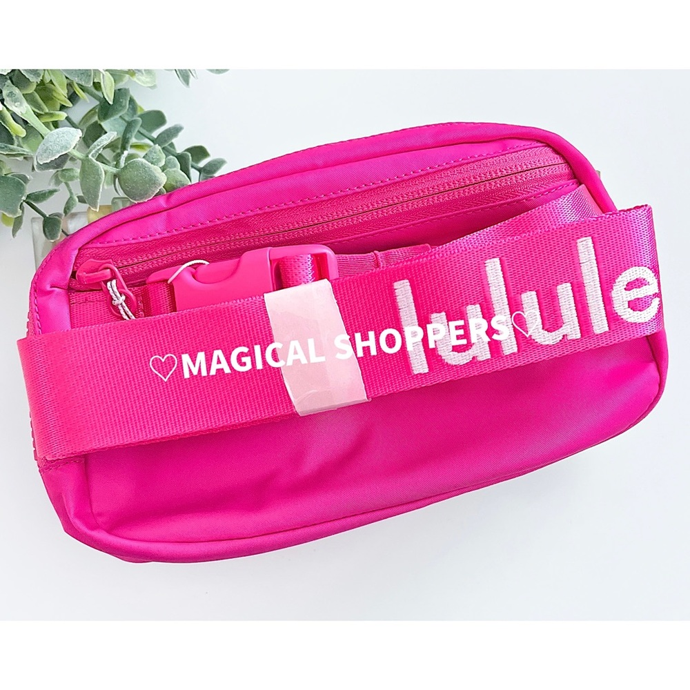 🍋LAST ONE🍋 LULULEMON | Everywhere Belt Bag 1L in Sonic Pink NWT - Picture 3 of 7